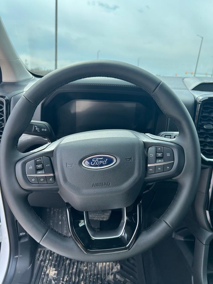 2026 Ford Ranger XLT 4WD SuperCrew 5' Box 301A Photo5