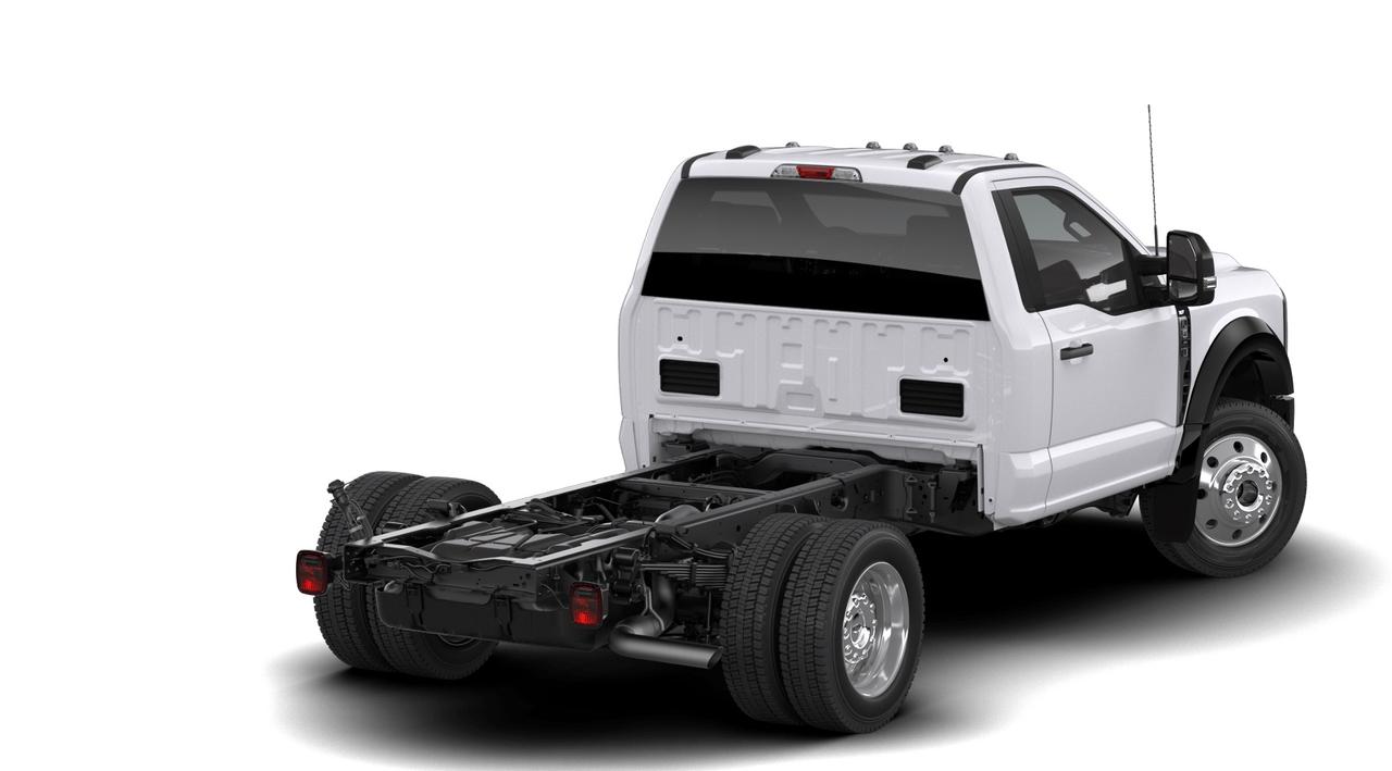 2026 Ford F-550 Super Duty DRW XLT Photo2