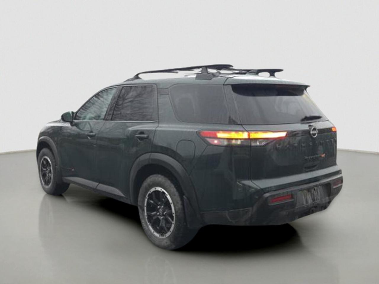 2023 Nissan Pathfinder Rock Creek 4WD Photo2