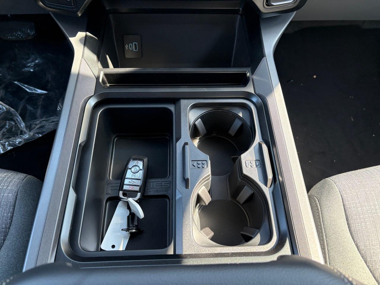 2026 Ford F-250 Super Duty SRW XLT 4WD CREW CAB 6.75' BOX Photo