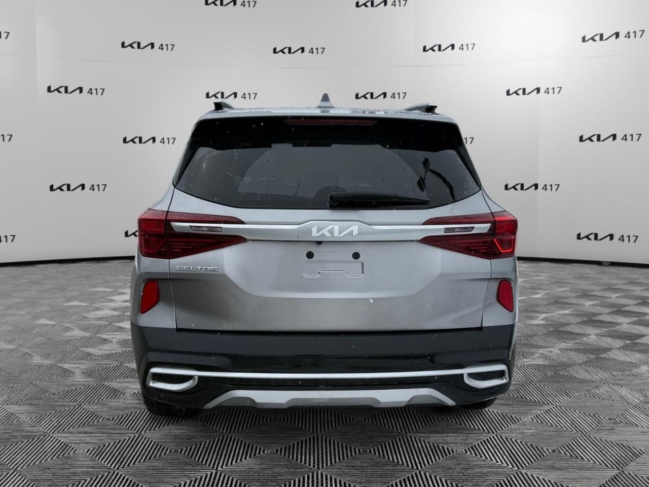 2022 Kia Seltos EX AWD Photo3