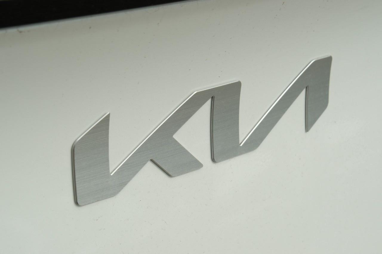 2026 Kia Sportage Plug-In Hybrid EX Premium AWD Photo