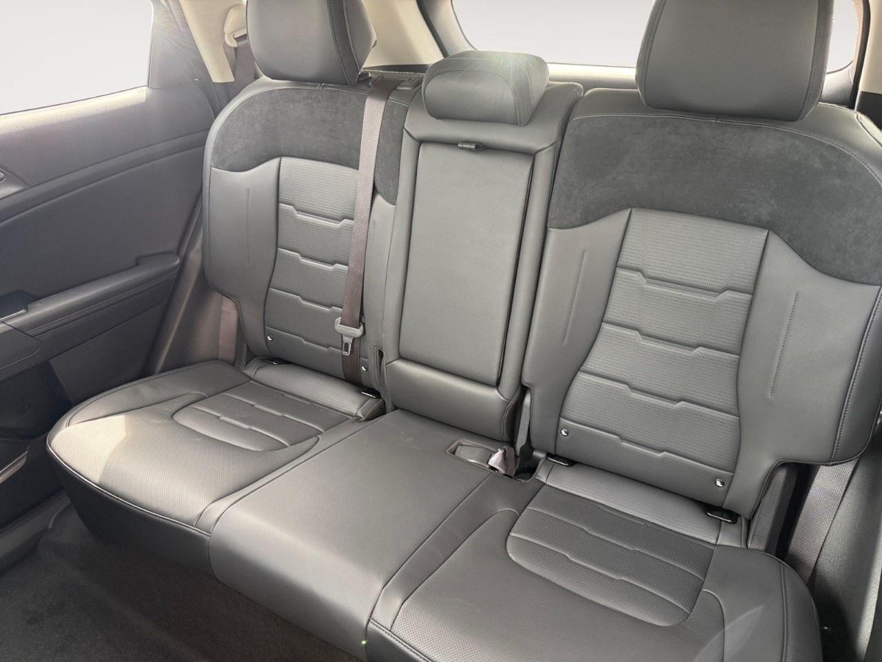 2026 Kia Sportage Plug-In Hybrid EX Premium AWD Photo
