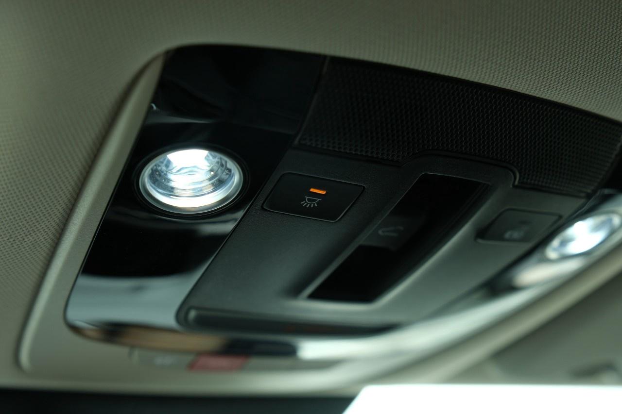 2026 Kia Sportage Plug-In Hybrid EX Premium AWD Photo