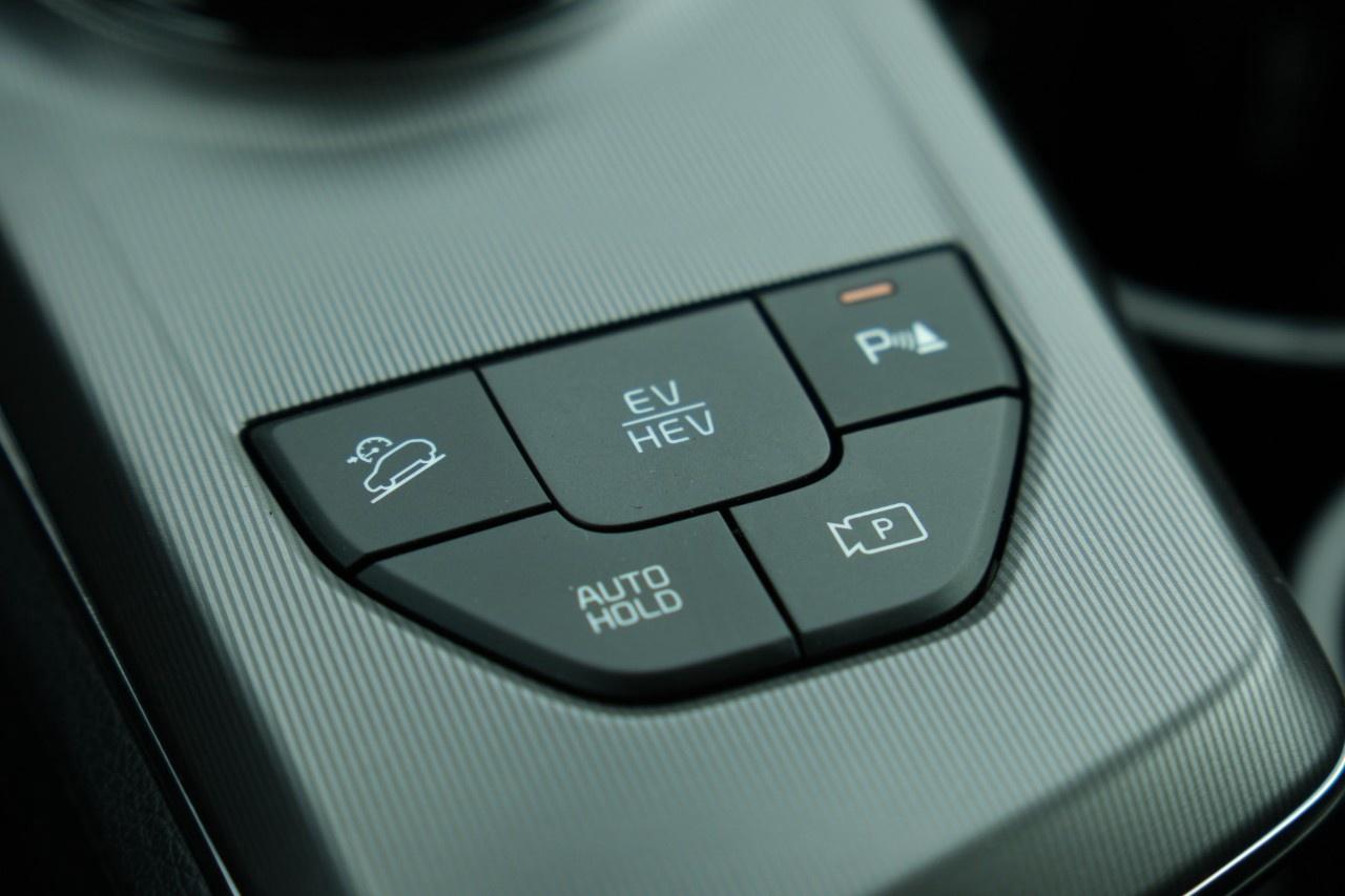 2026 Kia Sportage Plug-In Hybrid EX Premium AWD Photo