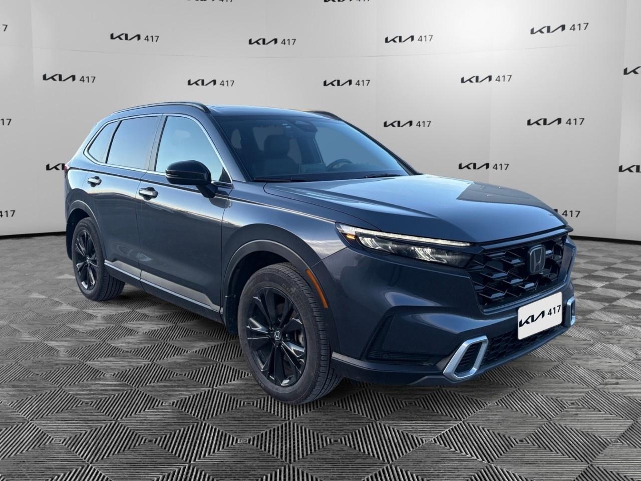2023 Honda CR-V Hybrid Touring AWD Photo