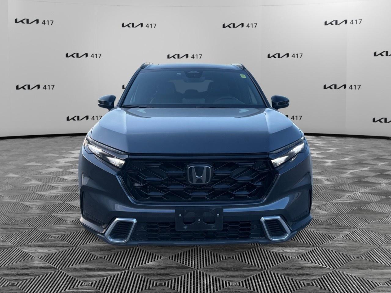 2023 Honda CR-V Hybrid Touring AWD Photo