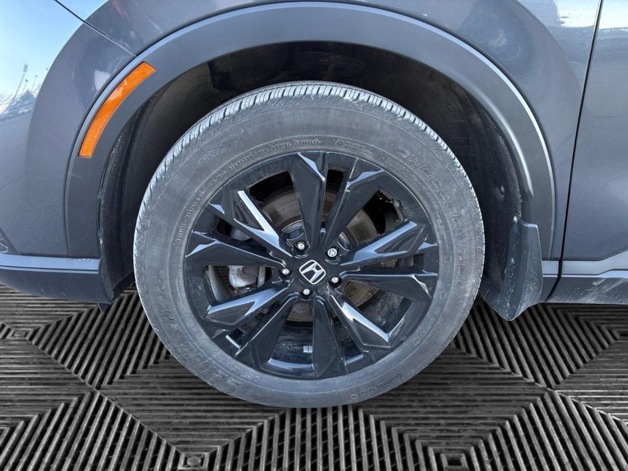 2023 Honda CR-V Hybrid Touring AWD Photo