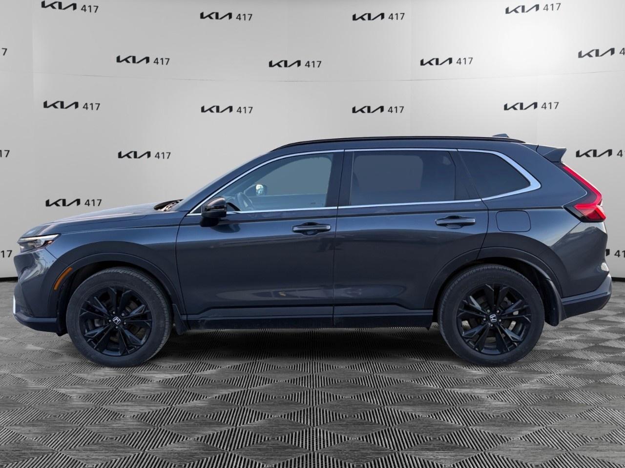 2023 Honda CR-V Hybrid Touring AWD Photo