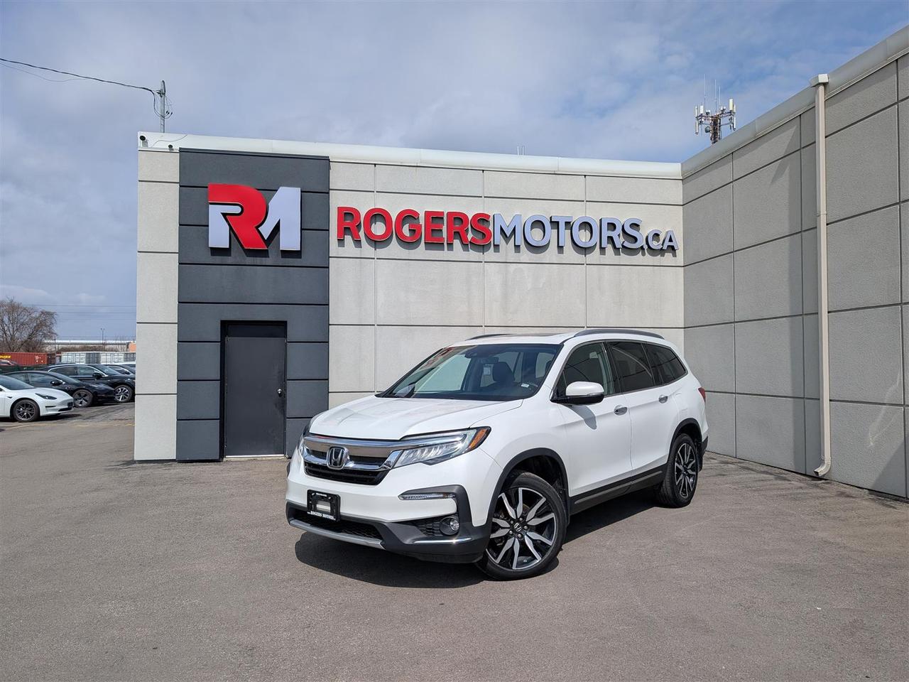 2022 Honda Pilot TOURING AWD - 7 PASS - NAVI - PANO ROOF - DVD Photo