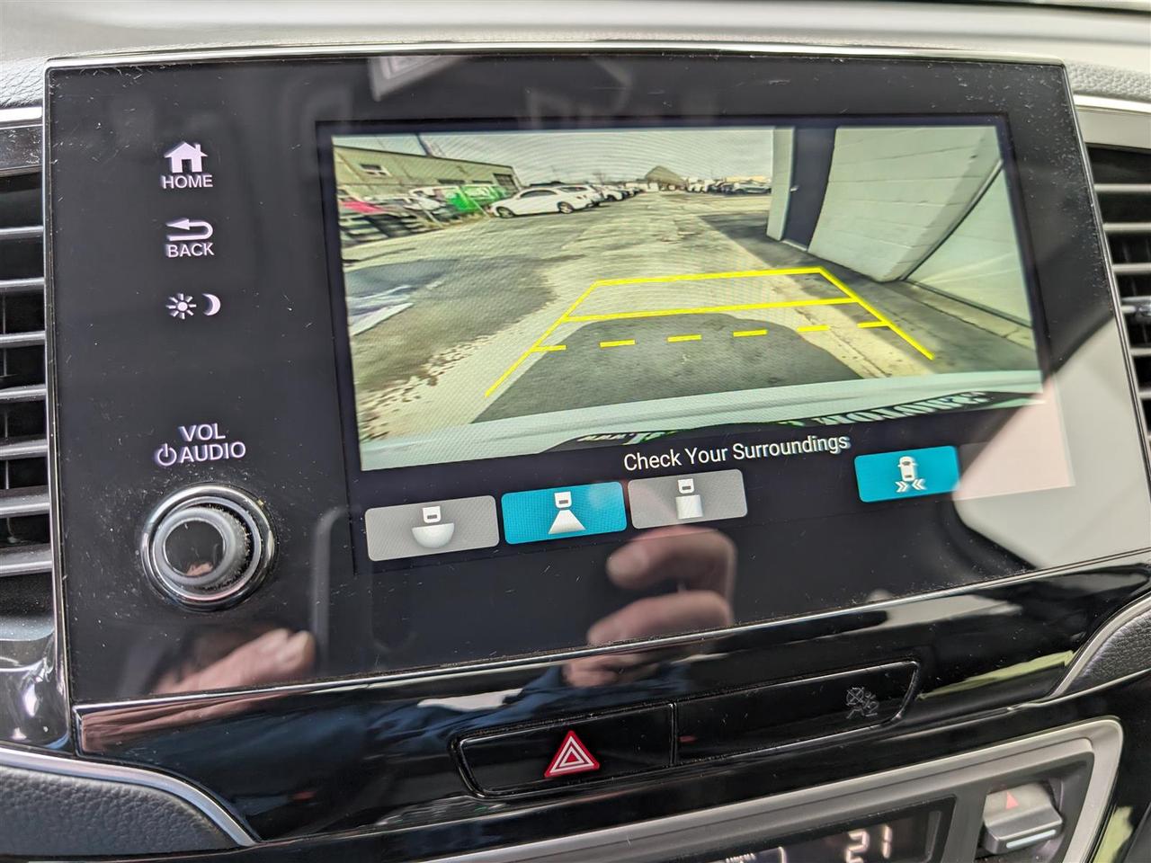 2022 Honda Pilot TOURING AWD - 7 PASS - NAVI - PANO ROOF - DVD Photo