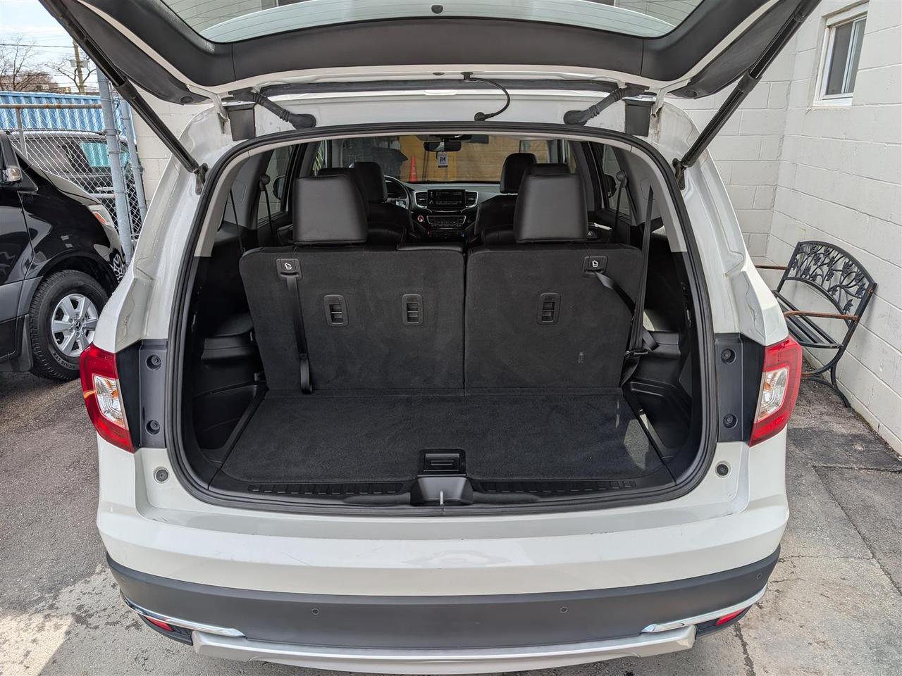 2022 Honda Pilot TOURING AWD - 7 PASS - NAVI - PANO ROOF - DVD Photo