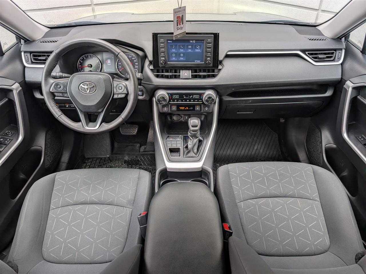 2021 Toyota RAV4 XLE AWD - SUNROOF - HTD SEATS - TECH FEATURES Photo