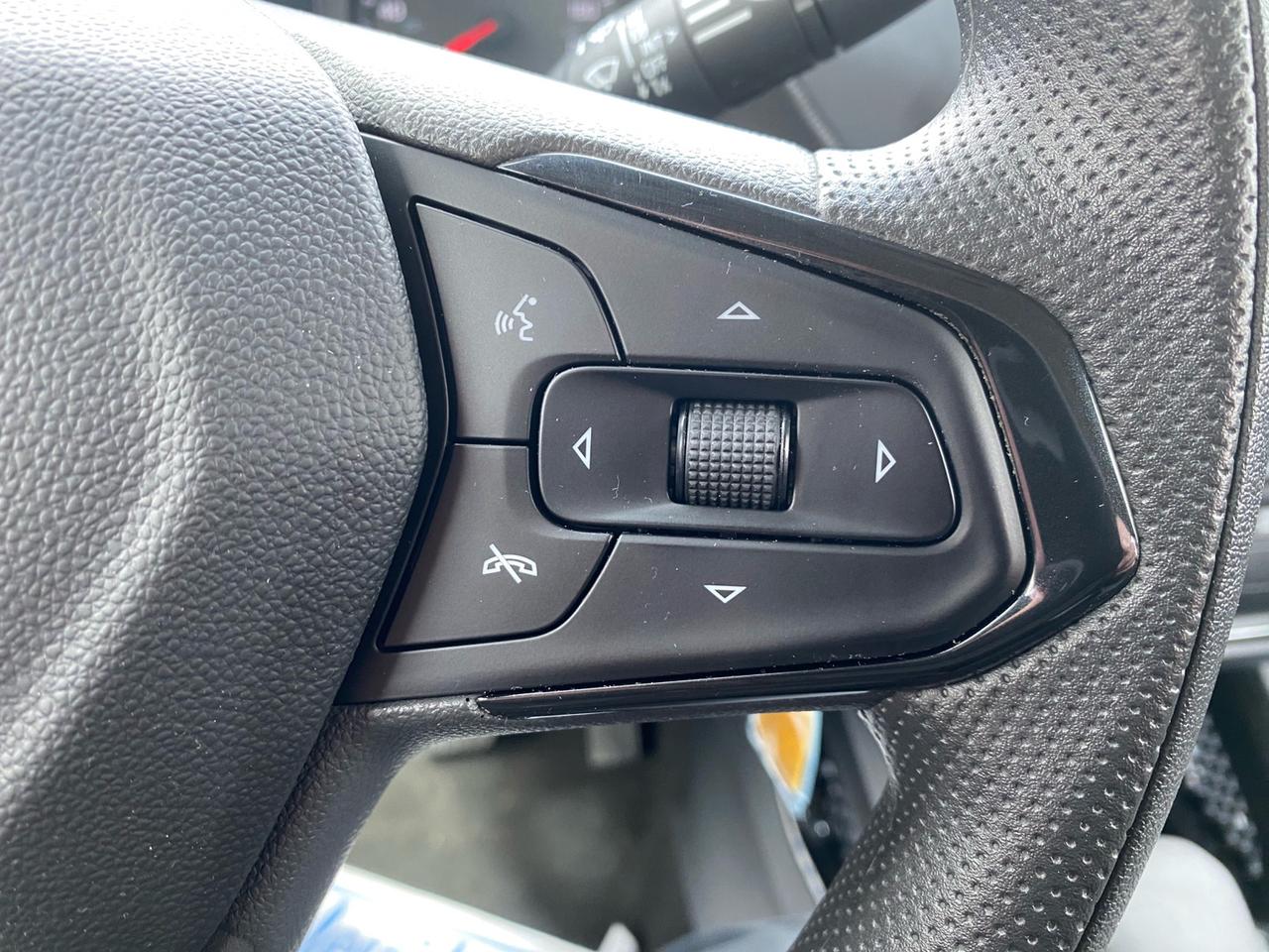 2023 Chevrolet TrailBlazer LS Photo