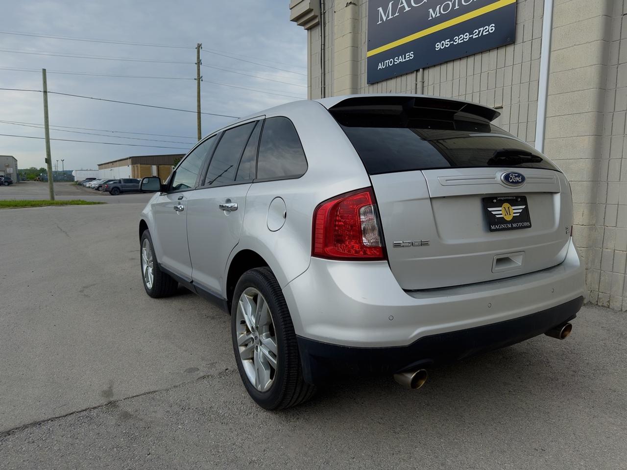 2011 Ford Edge SEL - NO ACCIDENTS - DEALER SERVICED Photo