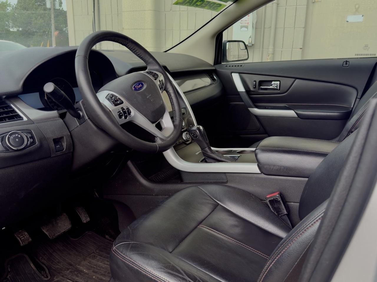 2011 Ford Edge SEL - NO ACCIDENTS - DEALER SERVICED Photo