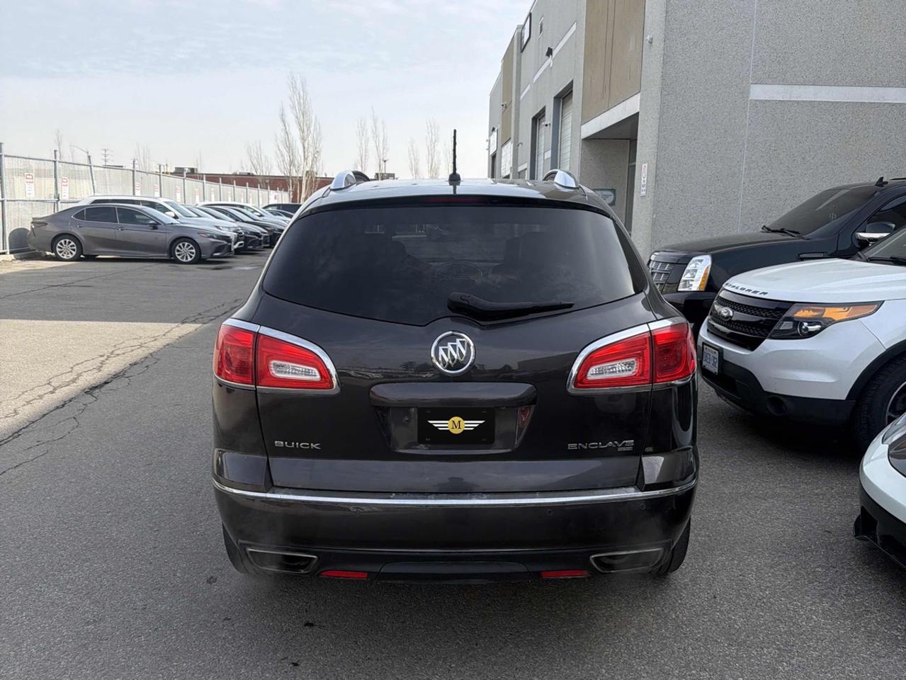 2014 Buick Enclave - NO ACCIDENTS - ONE OWNER Photo