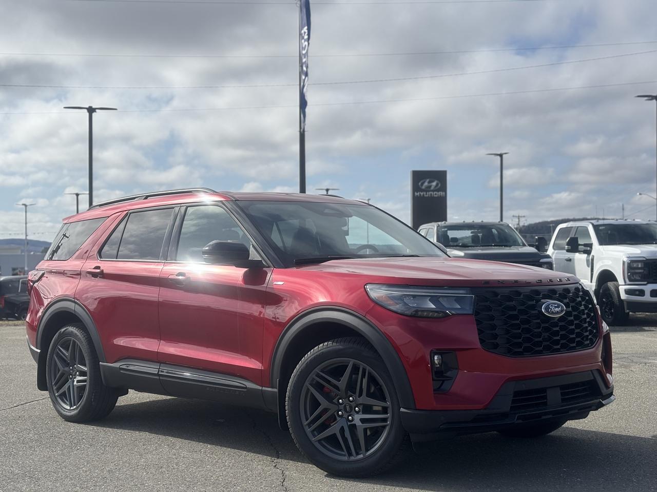 2026 Ford Explorer ST-Line Photo0