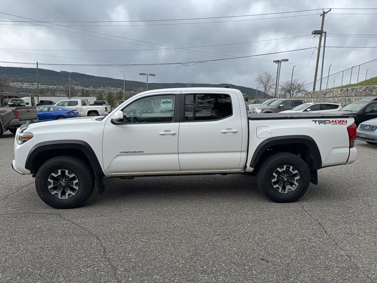 2017 Toyota Tacoma TRD Offroad Photo