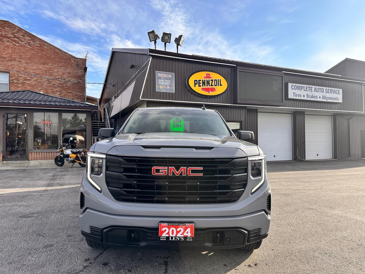 2024 GMC Sierra 1500 PRO Photo0