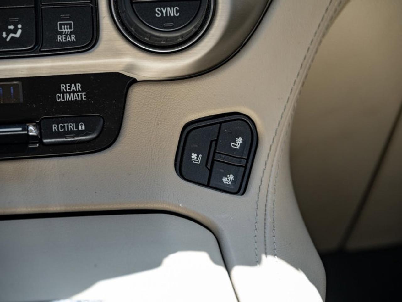 2020 GMC Yukon Denali Photo