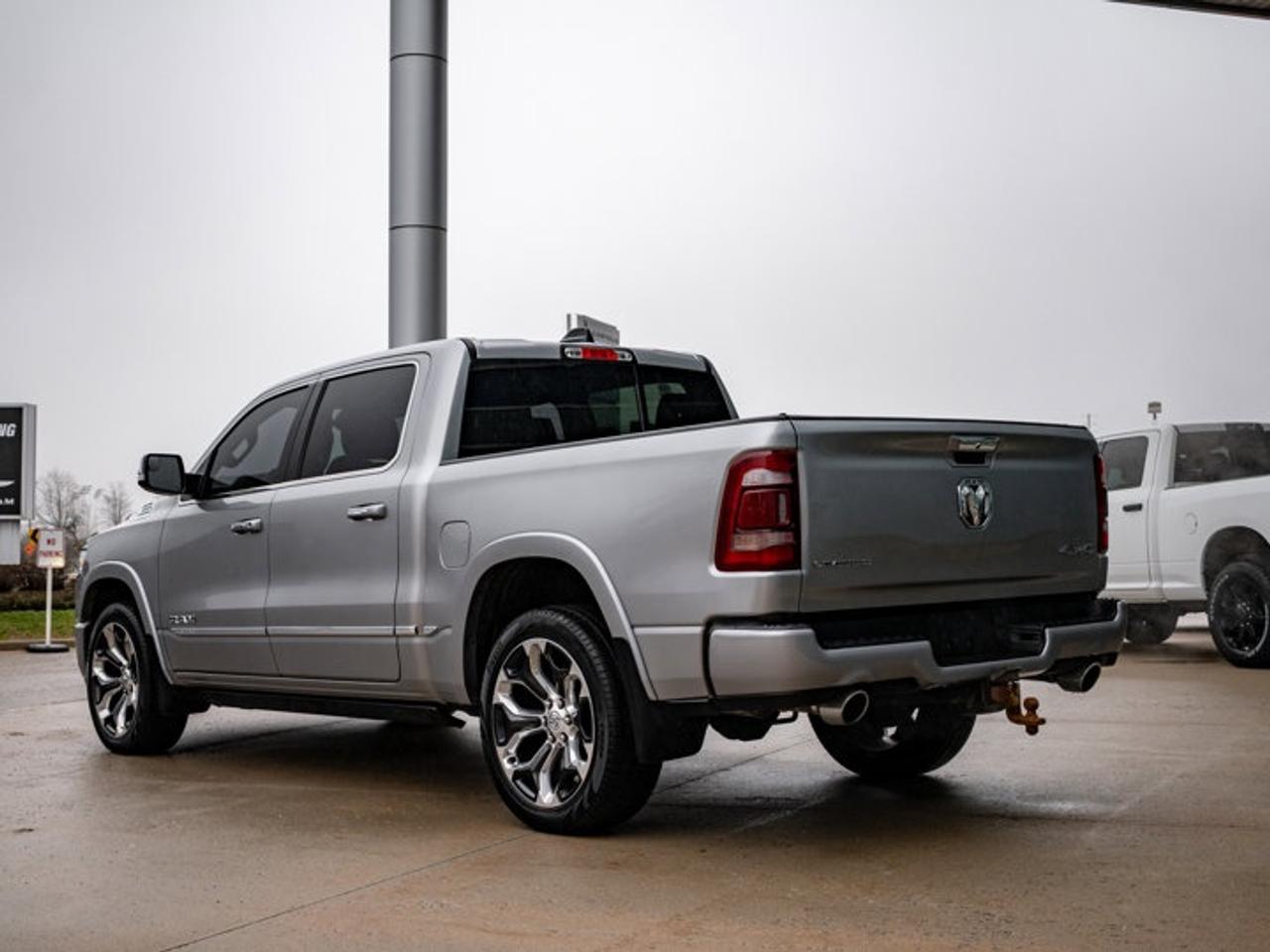 2022 RAM 1500 Limited Photo