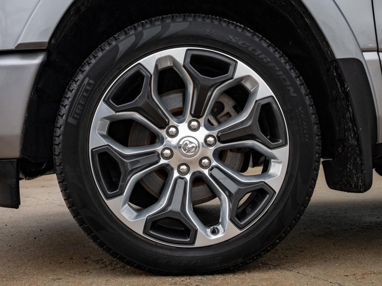 2022 RAM 1500 Limited Photo
