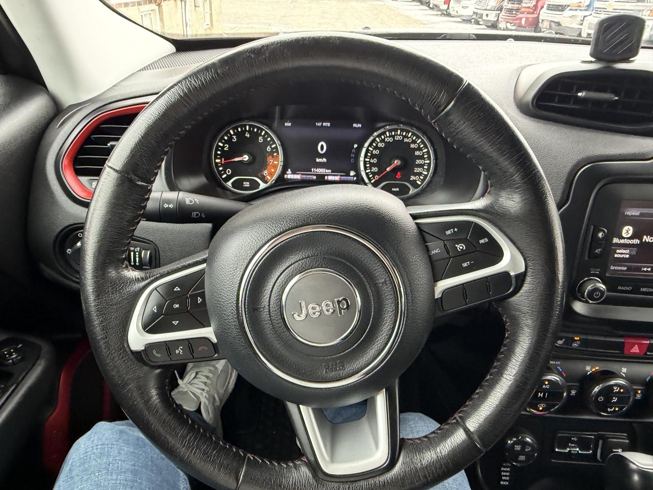 2016 Jeep Renegade Trailhawk | Clean CARFAX Photo