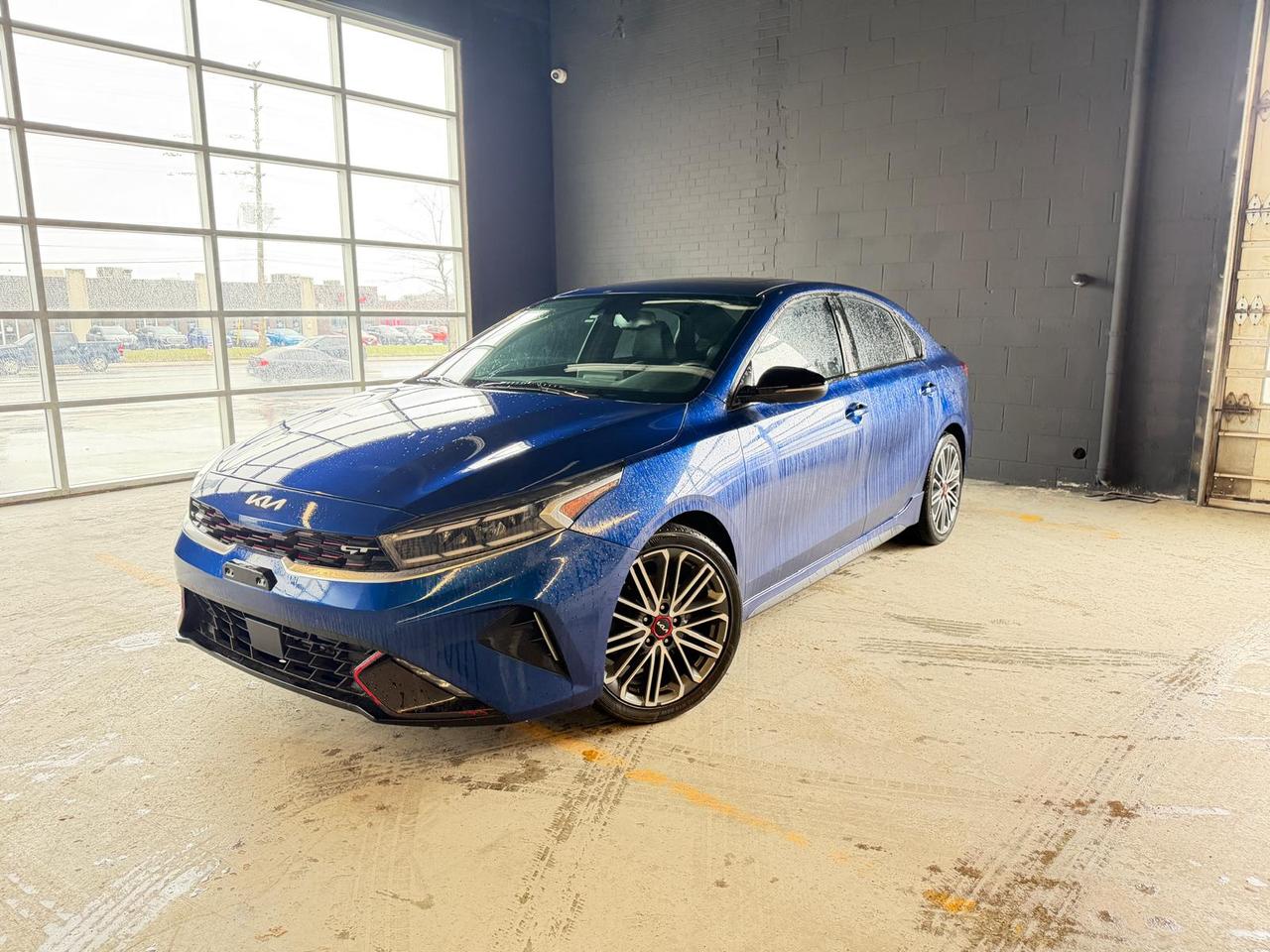 2022 Kia Forte GT Limited| CLEAN CARFAX| NO ACCIDENTS | Photo0