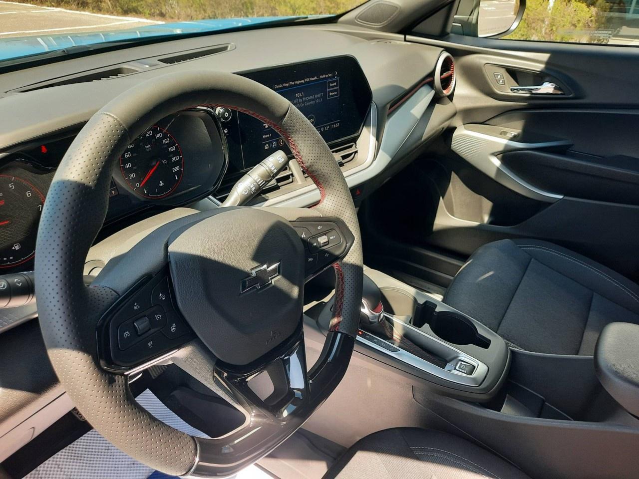 2026 Chevrolet Trax FWD 4dr 1RS Photo