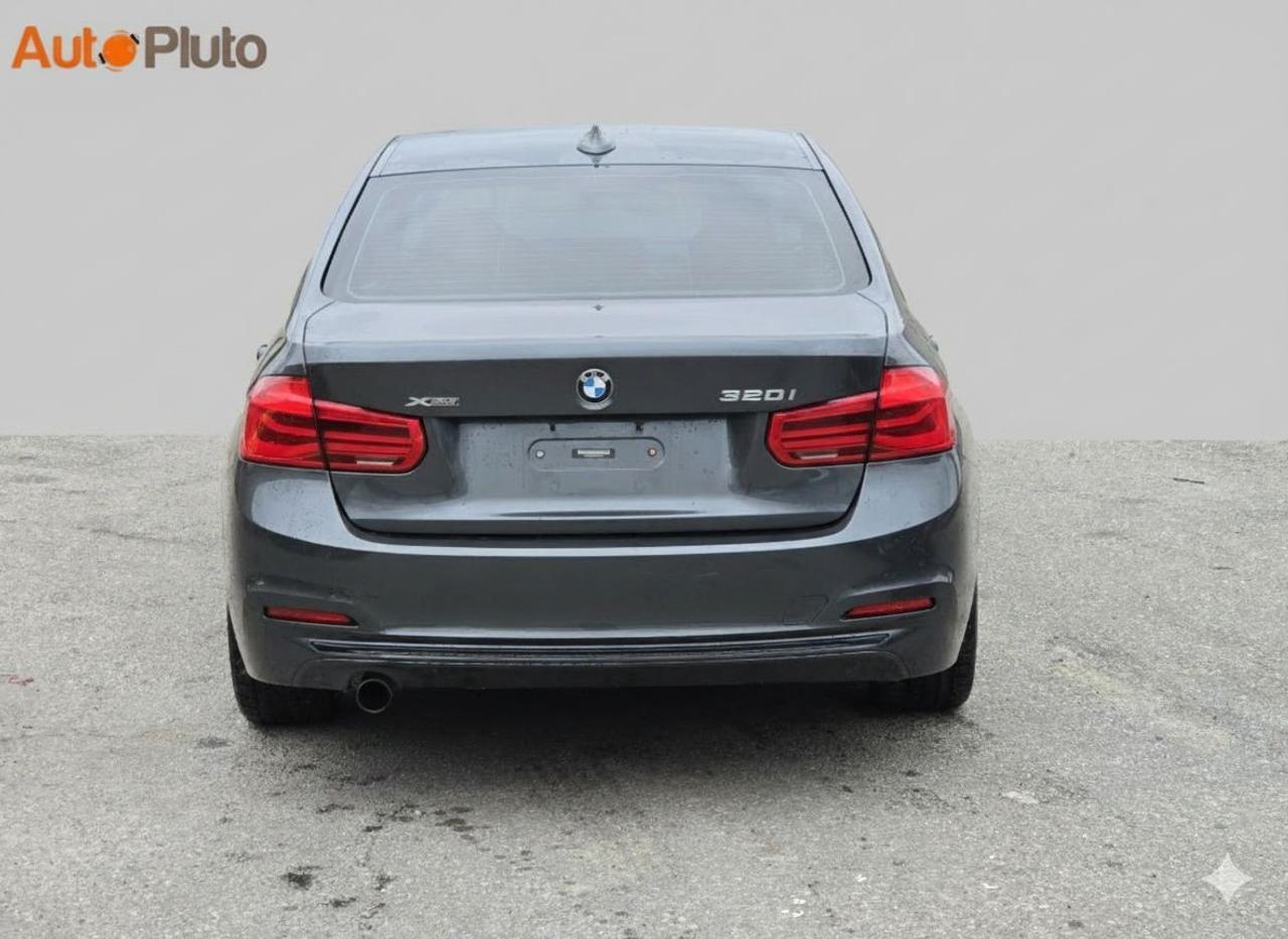 2017 BMW 3 Series 4dr Sdn 320i xDrive AWD Photo