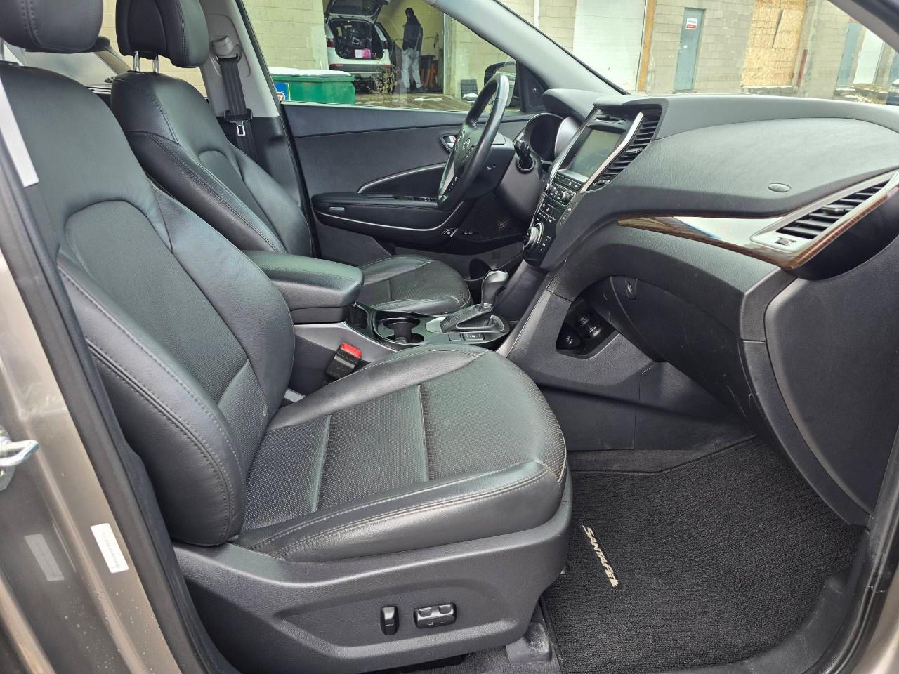 2017 Hyundai Santa Fe Sport AWD 4dr 2.0T Limited Photo