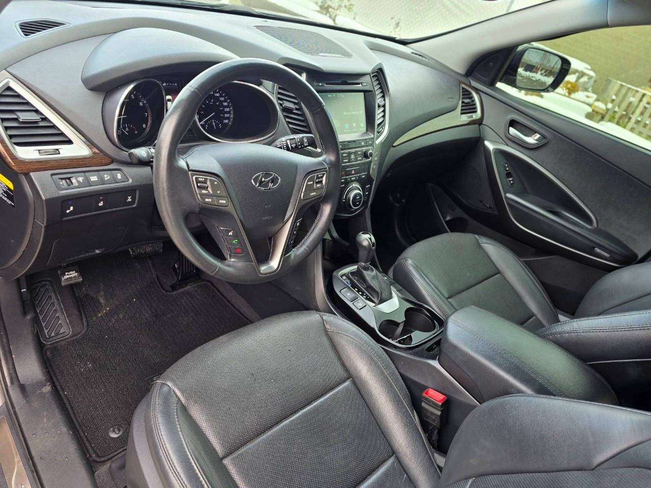 2017 Hyundai Santa Fe Sport AWD 4dr 2.0T Limited Photo