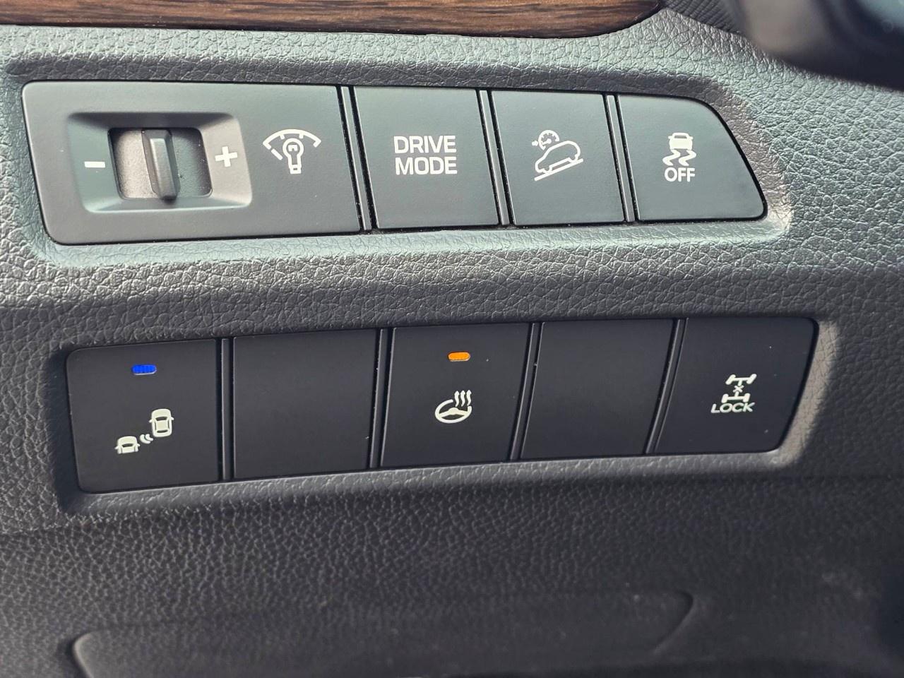 2017 Hyundai Santa Fe Sport AWD 4dr 2.0T Limited Photo