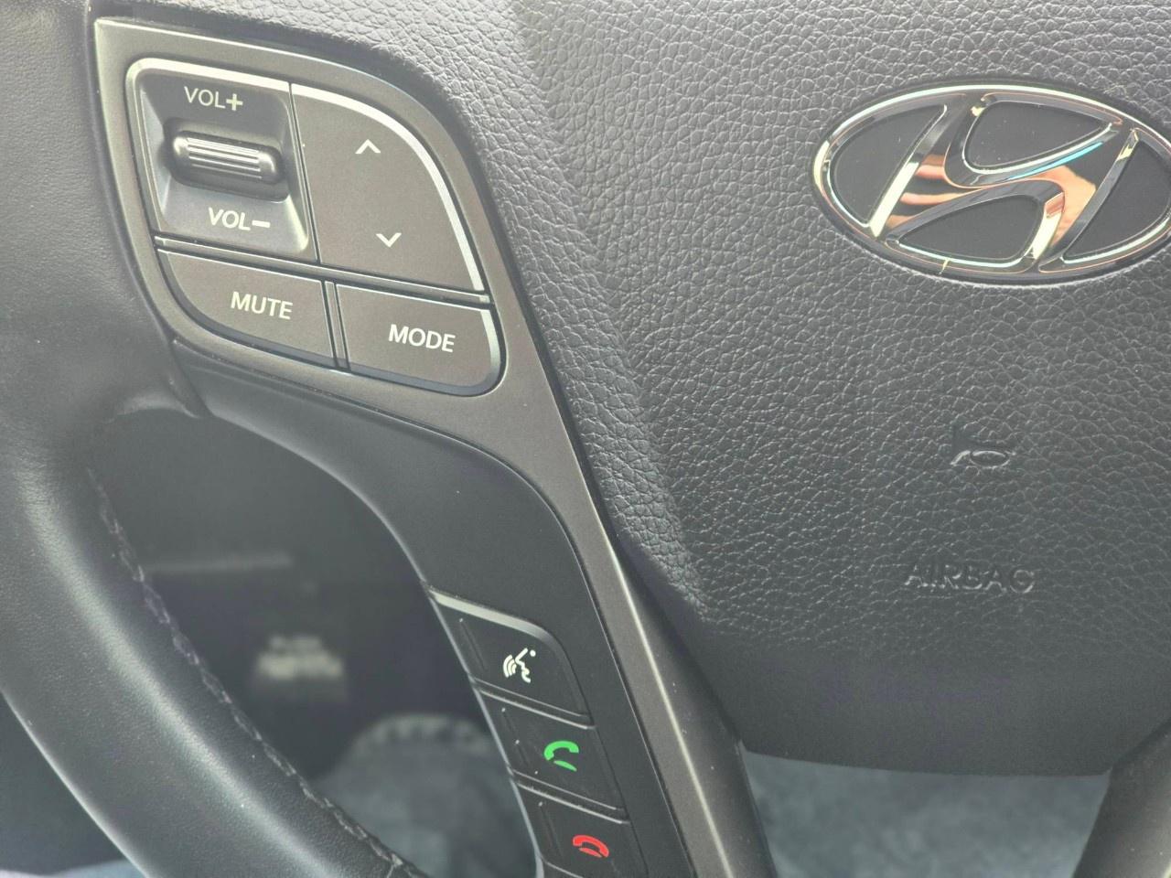 2017 Hyundai Santa Fe Sport AWD 4dr 2.0T Limited Photo