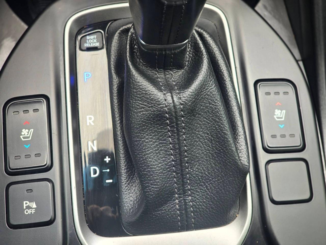 2017 Hyundai Santa Fe Sport AWD 4dr 2.0T Limited Photo