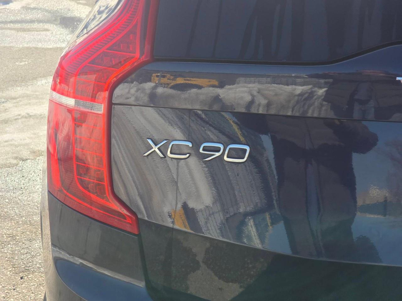 2017 Volvo XC90 AWD 5dr T6 Momentum 7-Passenger Photo3