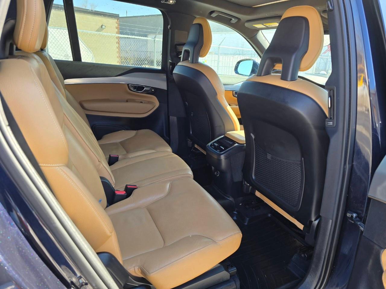 2017 Volvo XC90 AWD 5dr T6 Momentum 7-Passenger Photo
