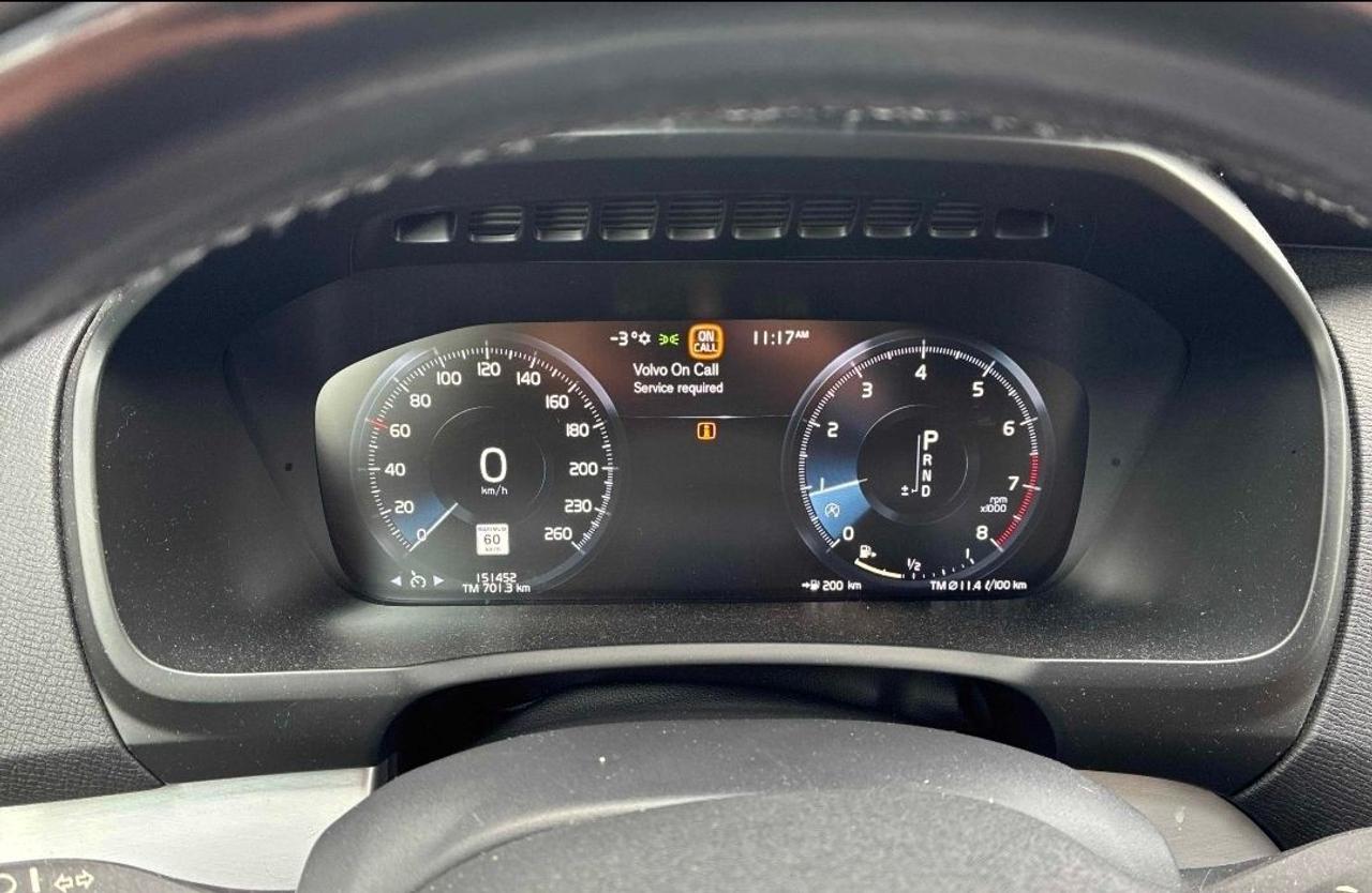 2017 Volvo XC90 AWD 5dr T6 Momentum 7-Passenger Photo