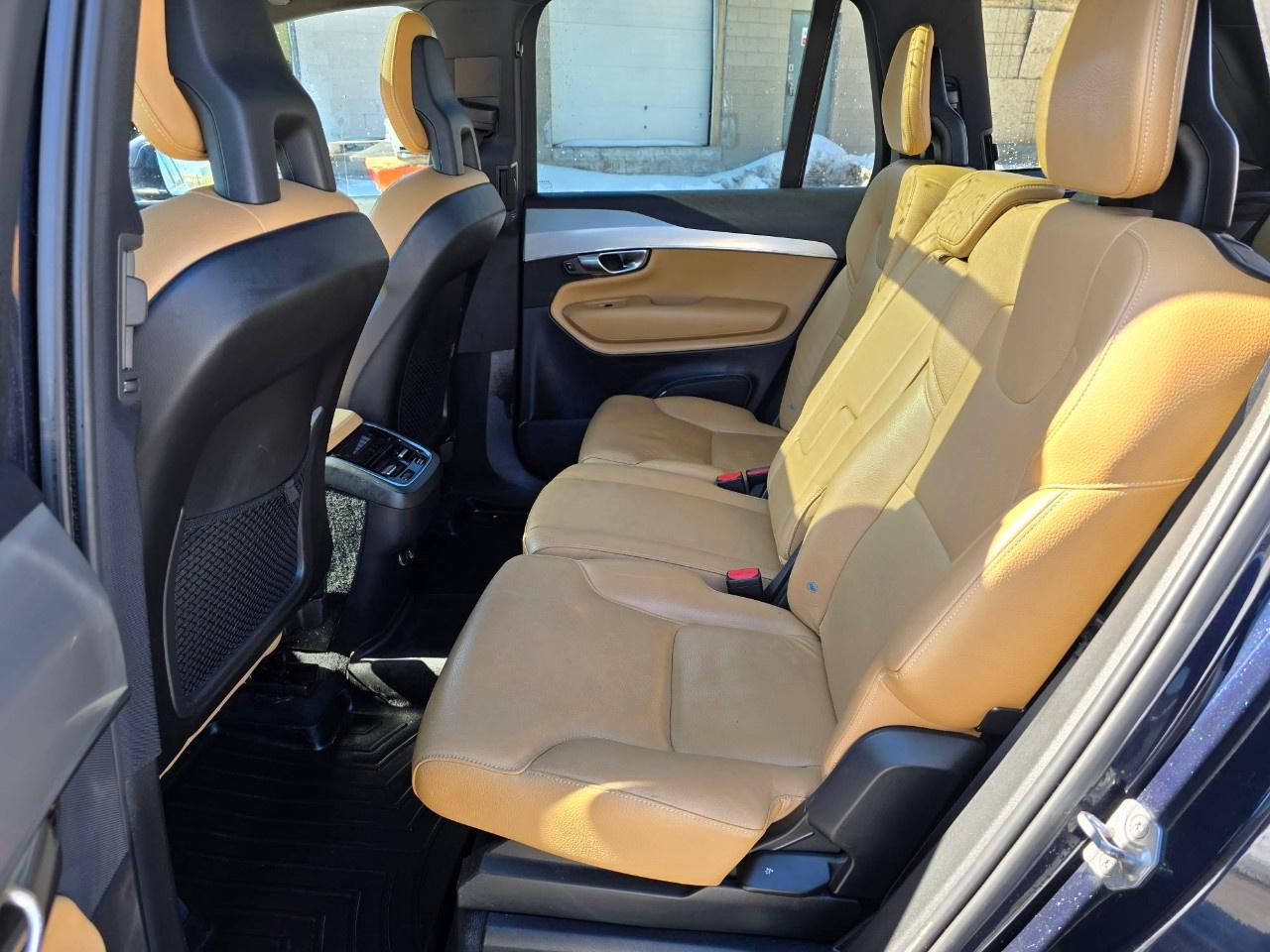 2017 Volvo XC90 AWD 5dr T6 Momentum 7-Passenger Photo