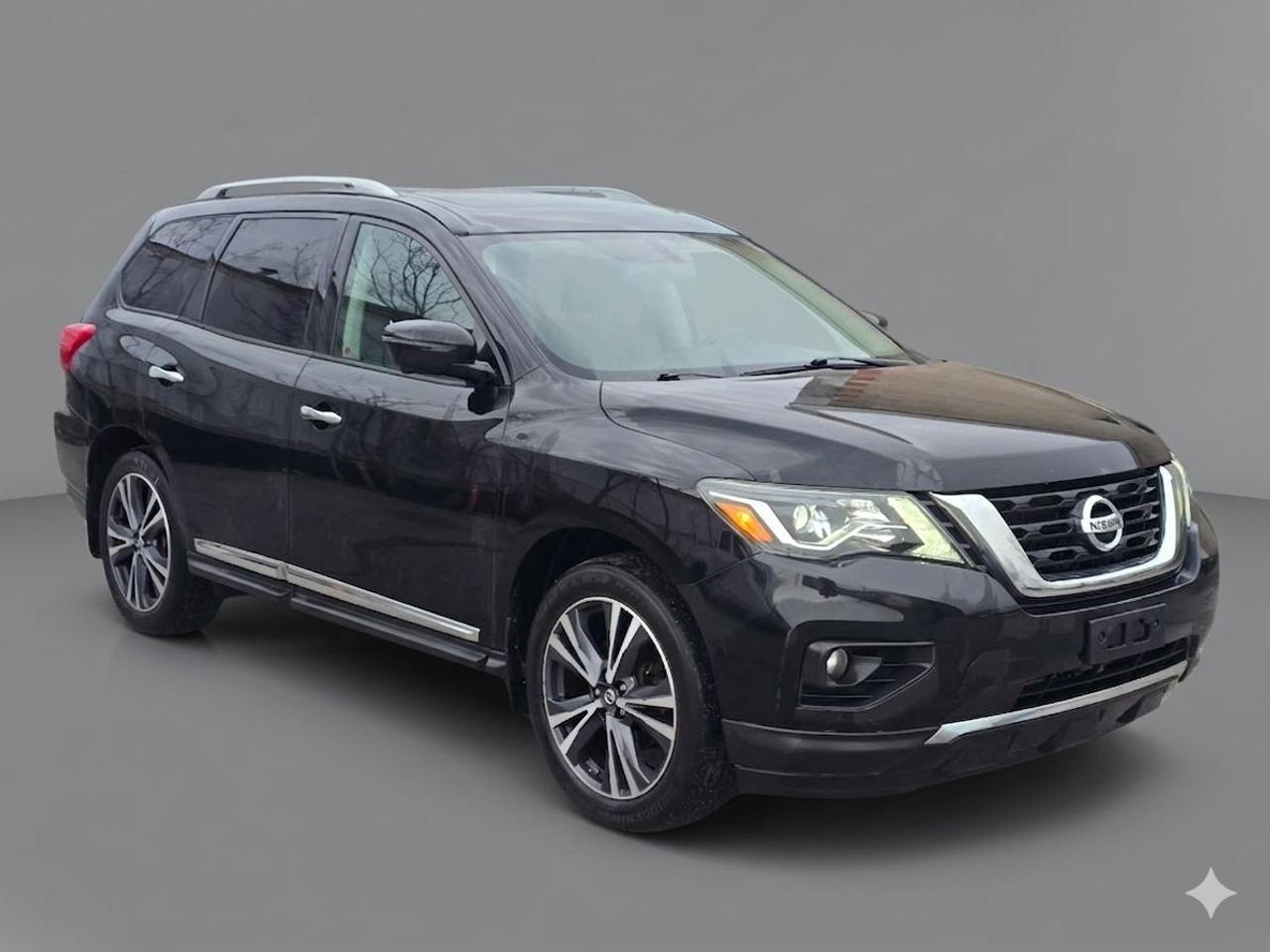 2017 Nissan Pathfinder 4WD 4DR PLATINUM Photo