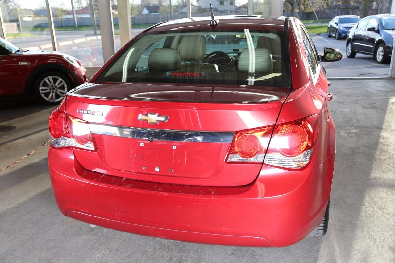 2014 Chevrolet Cruze 4DR SDN DIESEL Photo