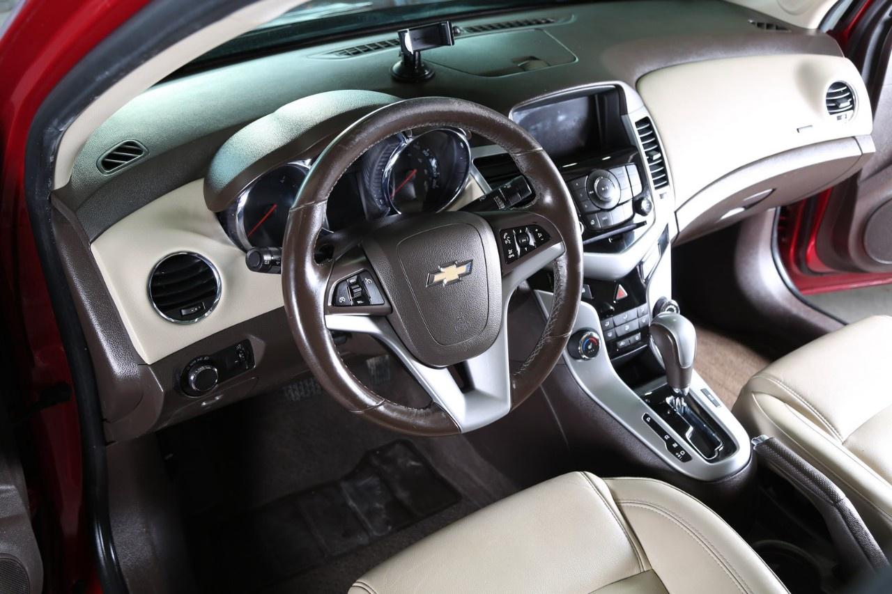 2014 Chevrolet Cruze 4DR SDN DIESEL Photo