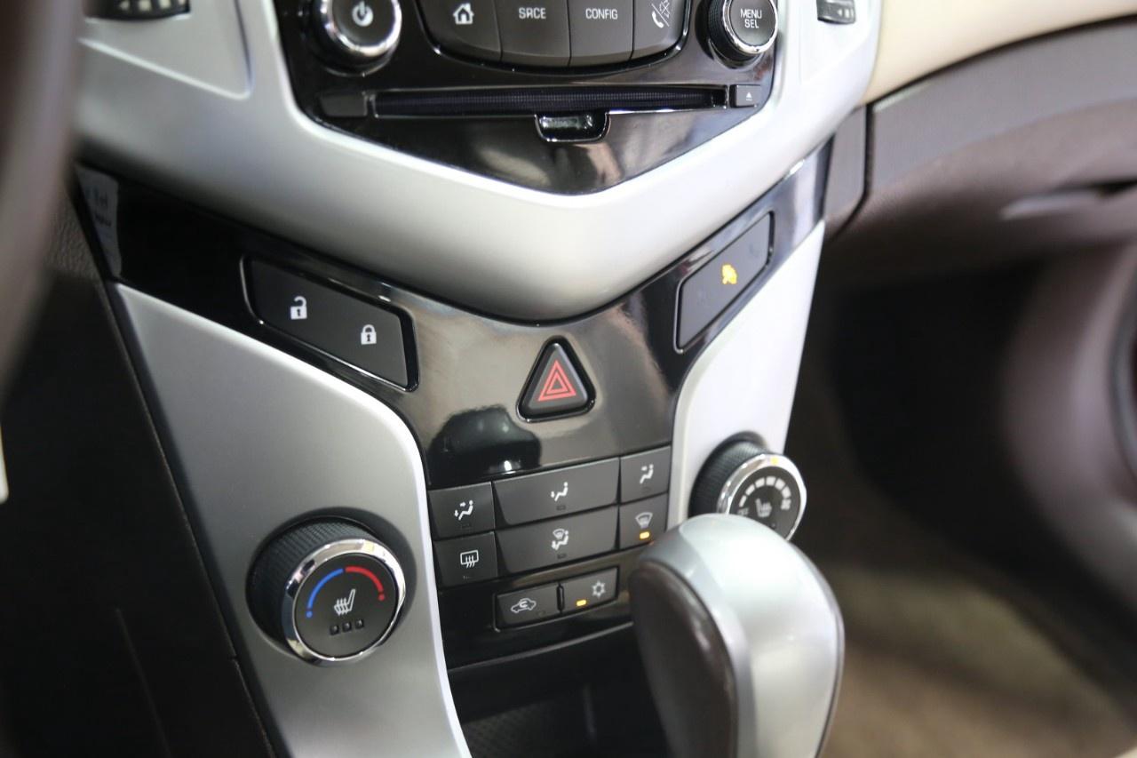 2014 Chevrolet Cruze 4DR SDN DIESEL Photo