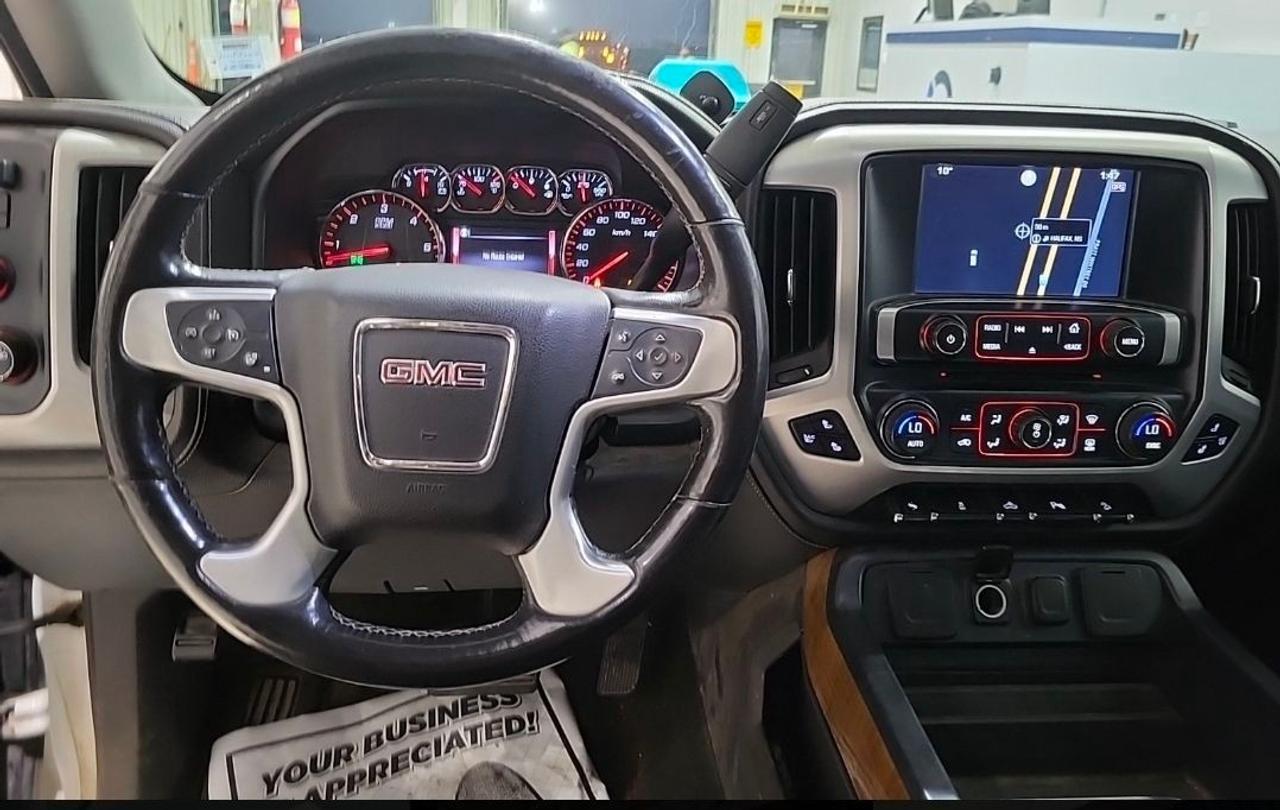 2014 GMC Sierra 1500 4WD CREW CAB SHORT BOX SLT Photo