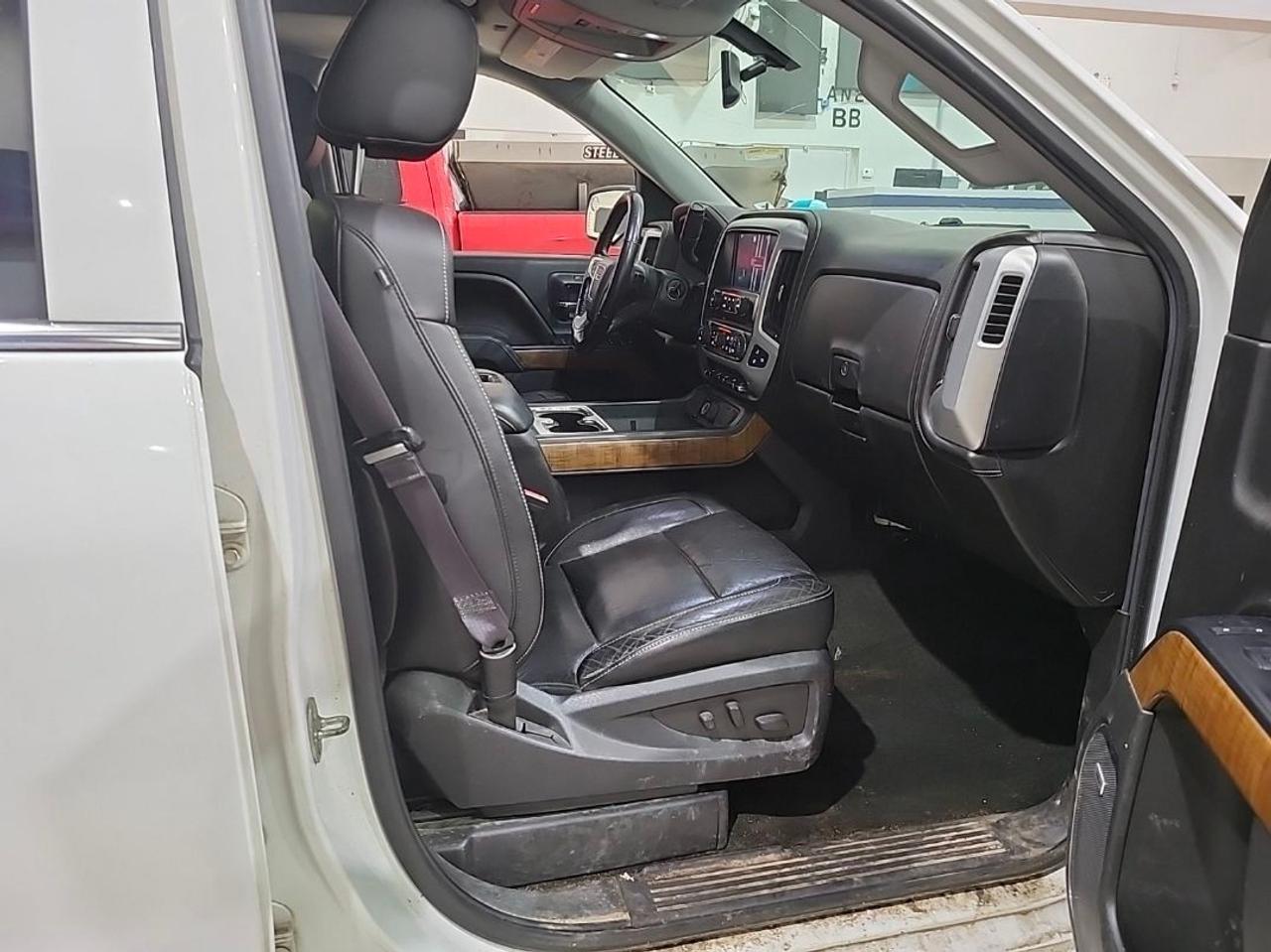 2014 GMC Sierra 1500 4WD CREW CAB SHORT BOX SLT Photo