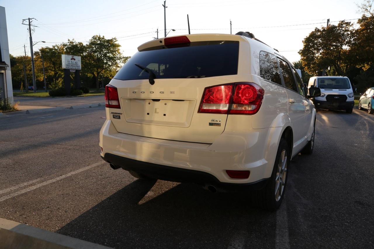 2019 Dodge Journey SXT FWD Photo