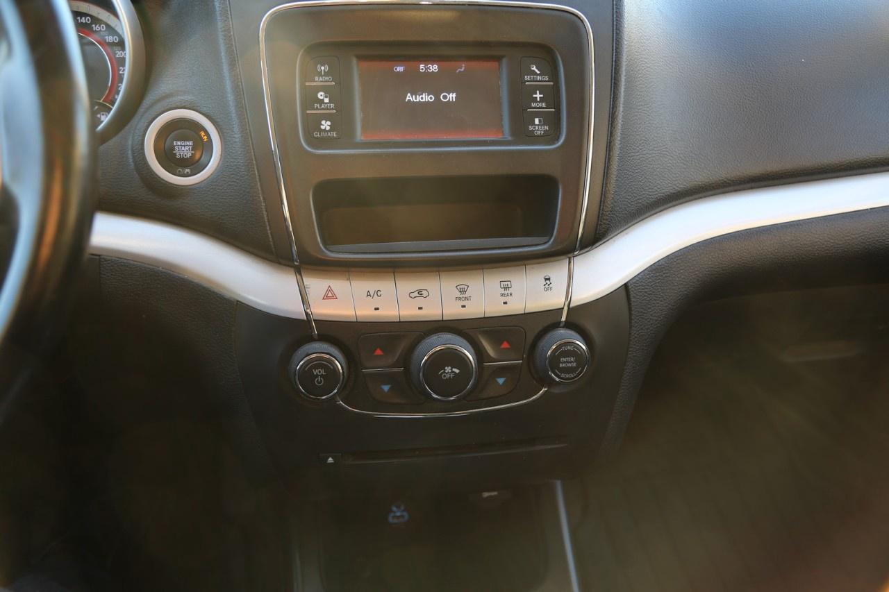 2019 Dodge Journey SXT FWD Photo