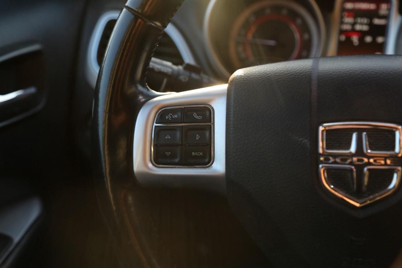 2019 Dodge Journey SXT FWD Photo
