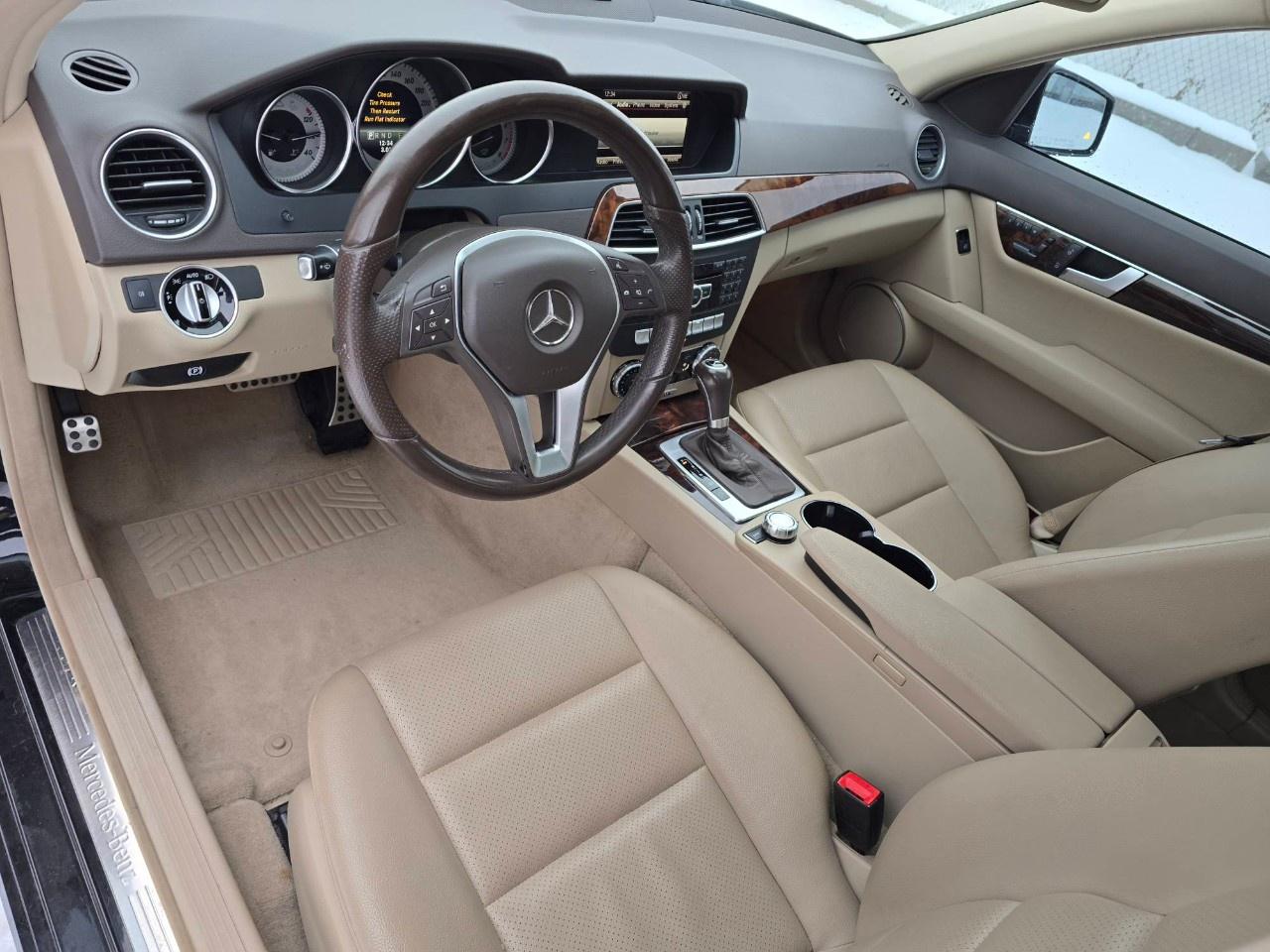 2014 Mercedes-Benz C-Class C 350 4MATIC Sedan Photo